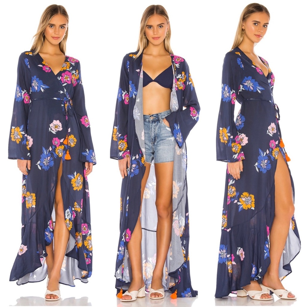 MAAJI Floral Kimono • Wrap Dress - Picture 5 of 10